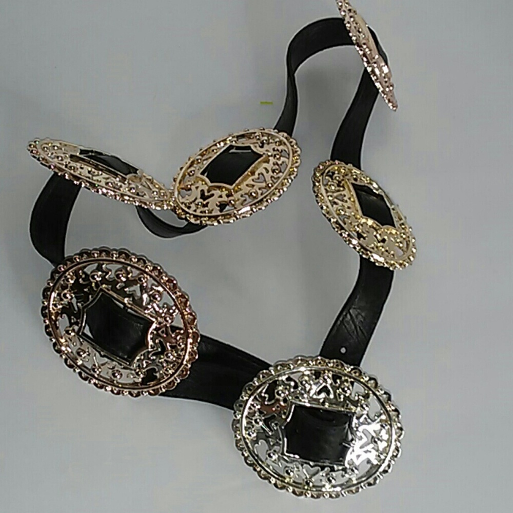 Black & silver Concho belt